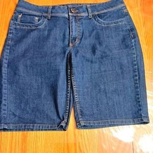 Vintage Riders by Lee. Dark Blue shorts. 14 med. Pre owned.  Good Condition.